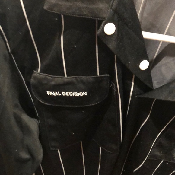 Final Decision Black LS Soccer Referee Jersey - Picture 2 of 3